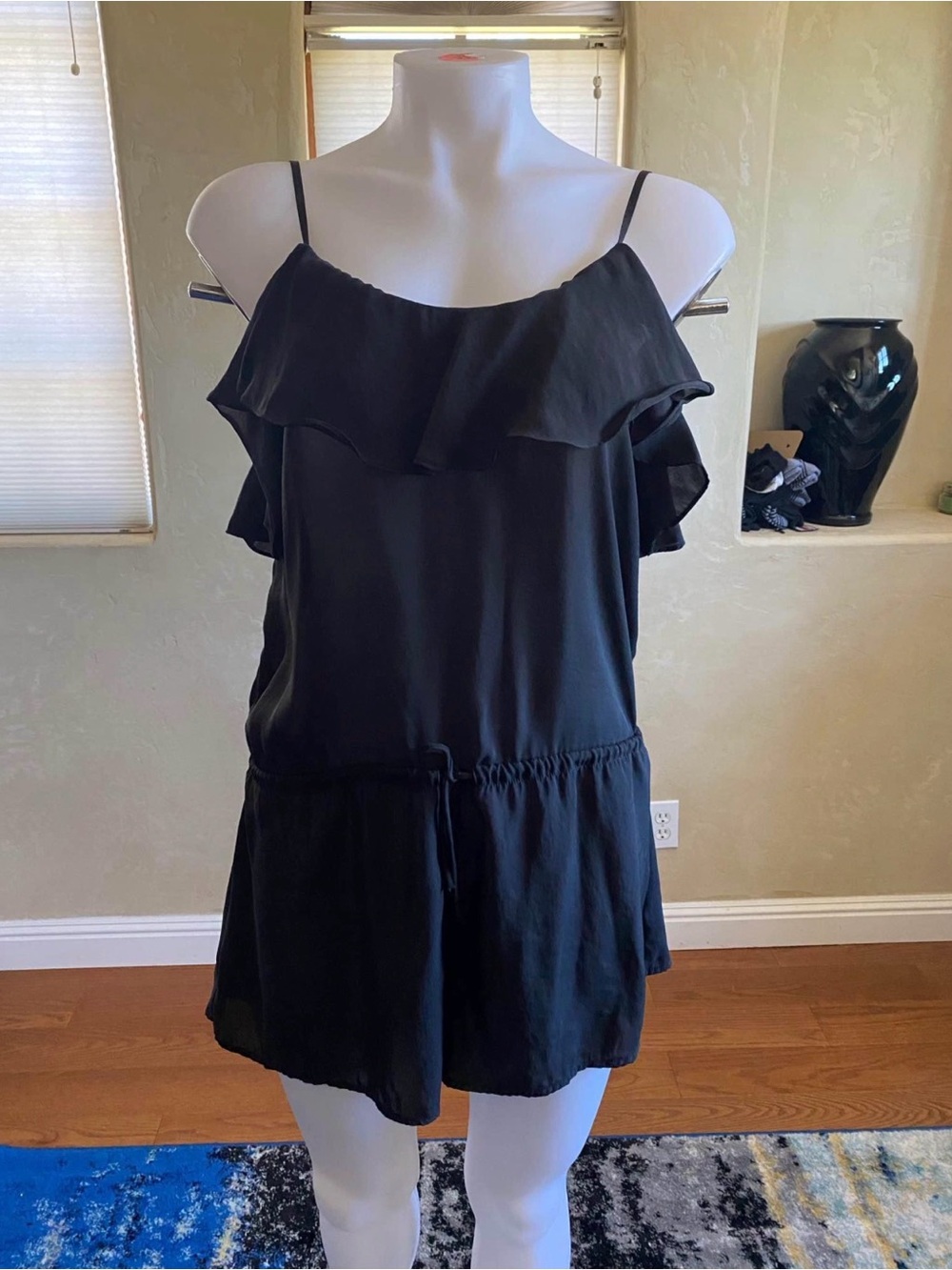 Gibson Boutique Brand Black Ruffle Romper Sz Medium